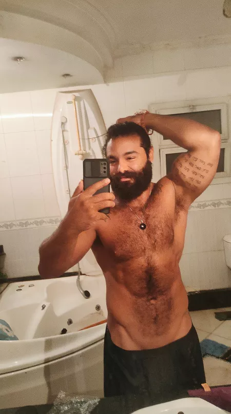 Morning! , Need my tree trunk blown !! 🌊 [M]