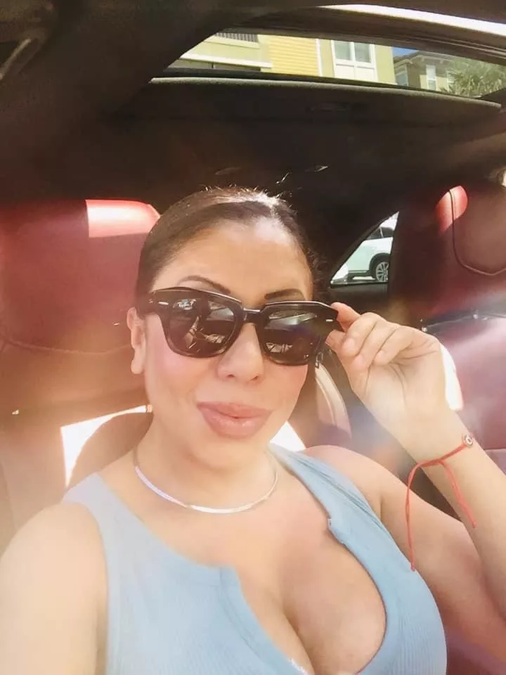 Motorboat my moms 🍈🍈