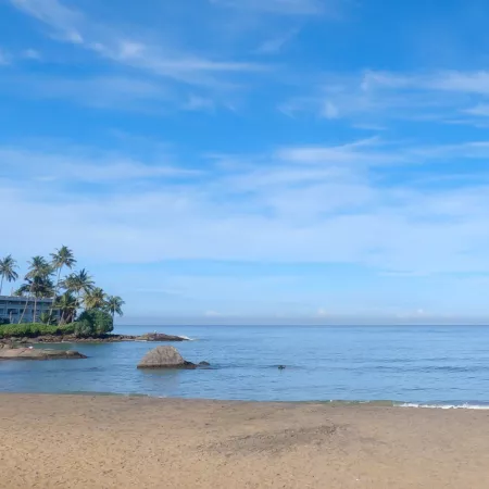 Mount Lavinia Beach | Sri Lanka