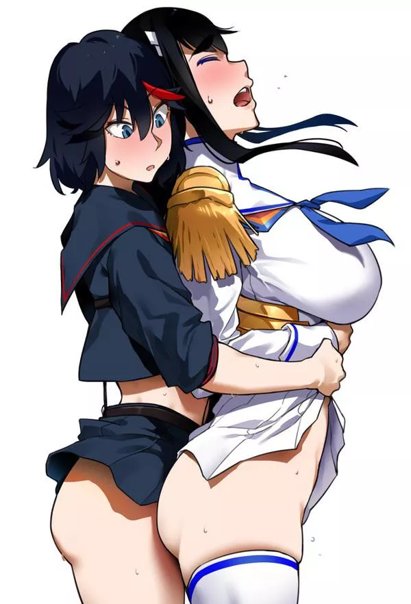 Must’ve been a surprising hug :)