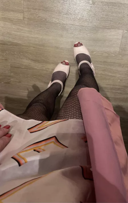 My fav thing about open toe heels: showing off a pretty pedicure!! 💅🏼👡