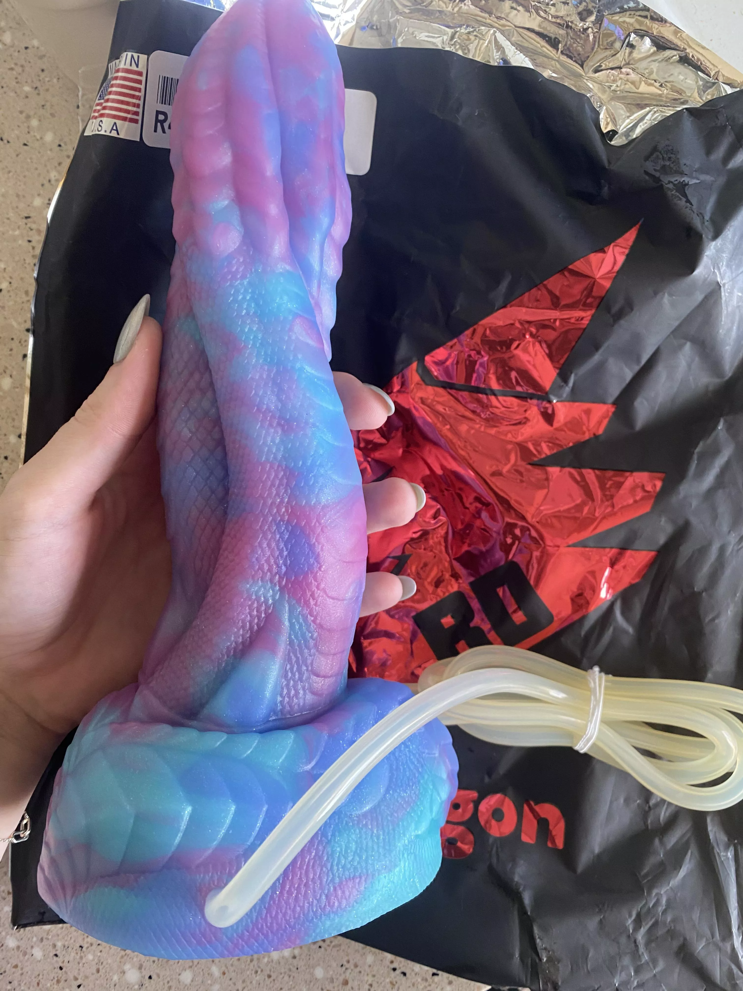 My first Oroch & cum tube! Excited to make content with this 😛