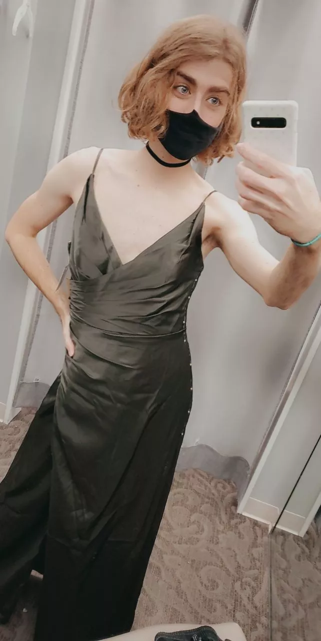 my friend asked me to be a bridesmaid in her wedding, this is my dress 🥺🥺🥺