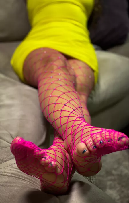 My little piggies love getting all dressed up. TGIF! (=^•^=) [f]