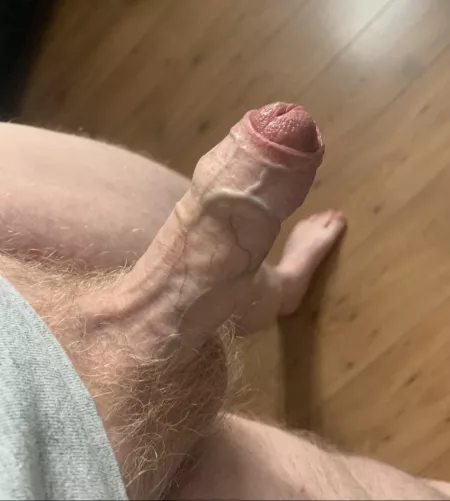 My married cock is craving a smooth tight ass 😈