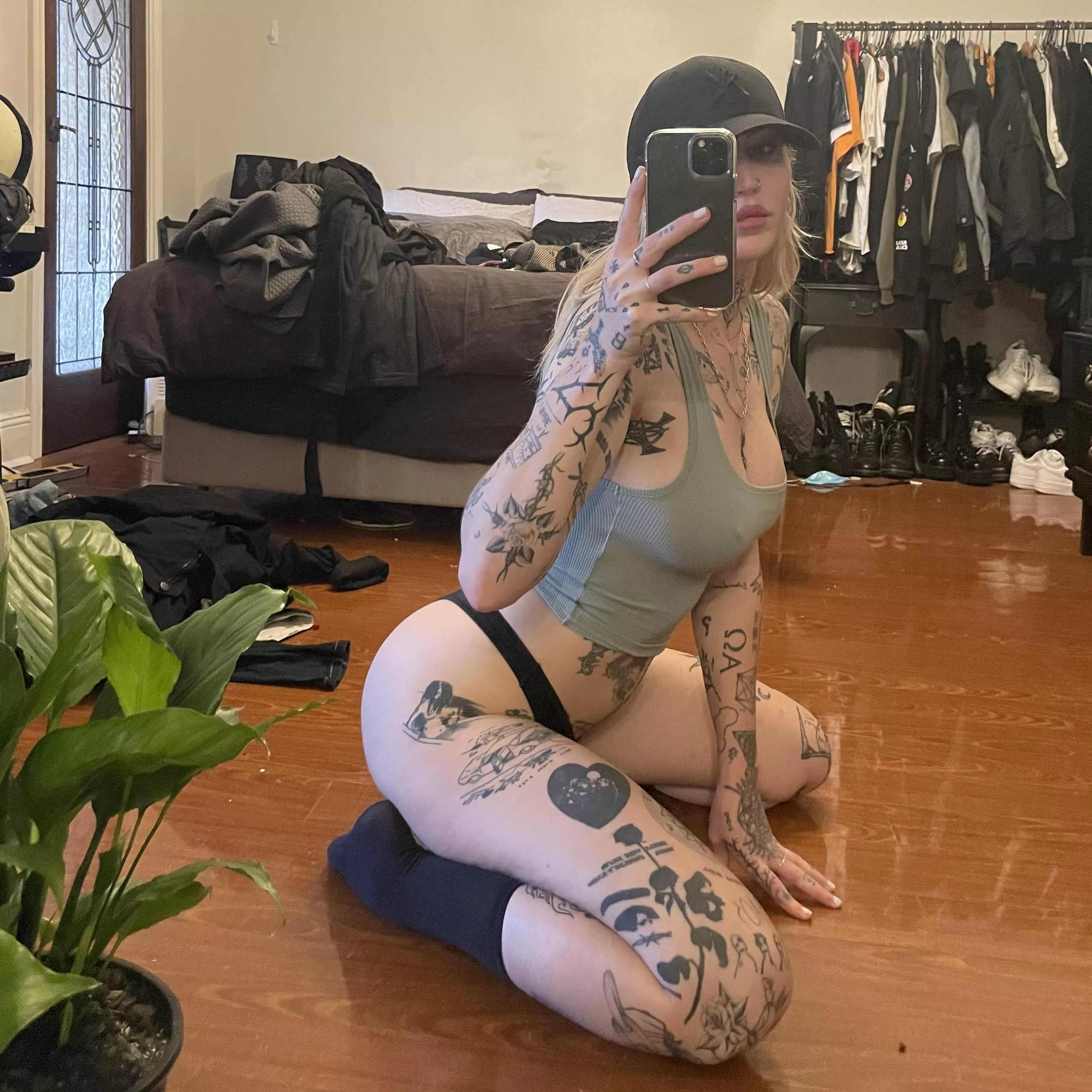My new room 🤍