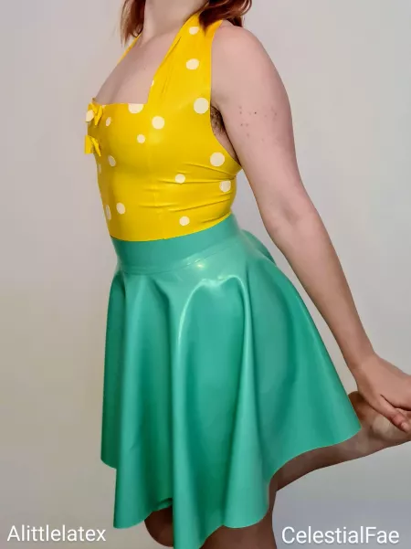 My new vintage 50s style set from A Little Latex 🥰