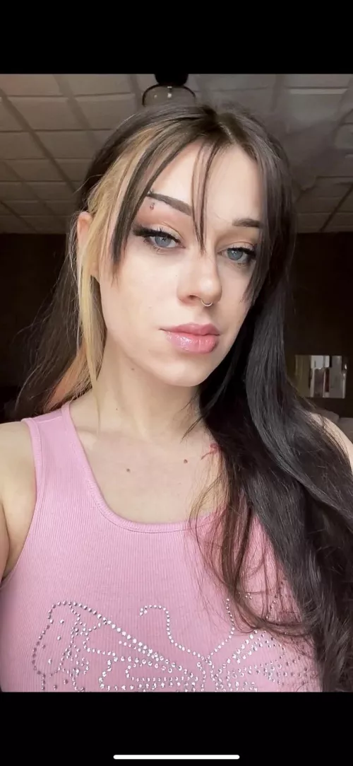 natural white gurl lips 💋