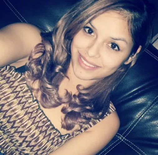 Need some big cocks to cock, stroke, and bust all over my GF! 2nd screen is necessary!! Cock this pic and send to Kik: Thommyc44 for her nudes and plenty more