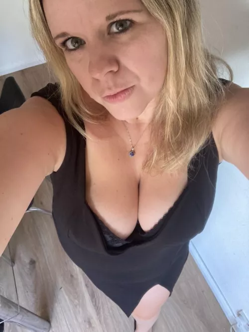 New dress feels x New dress feels x
