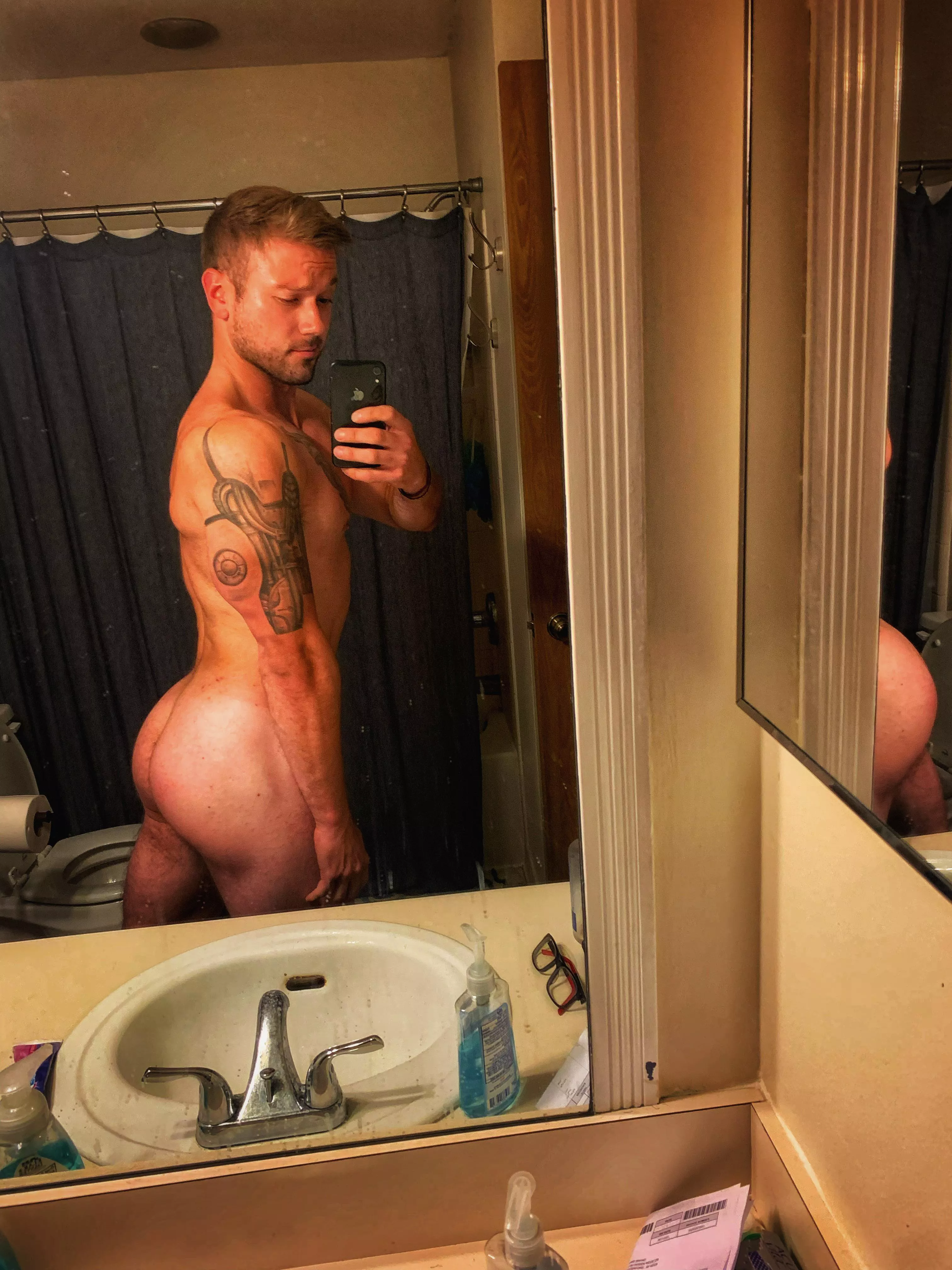 New here 🍑