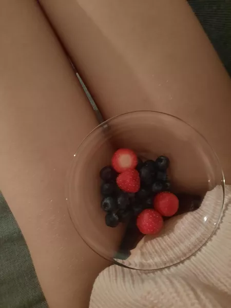 Nice yummy fruit, want a bite ~?