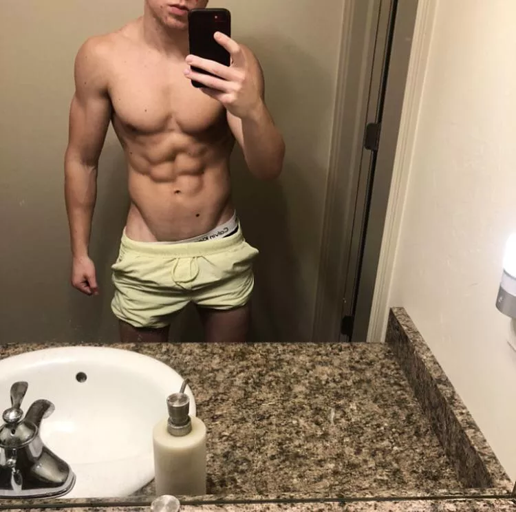 Night 😏