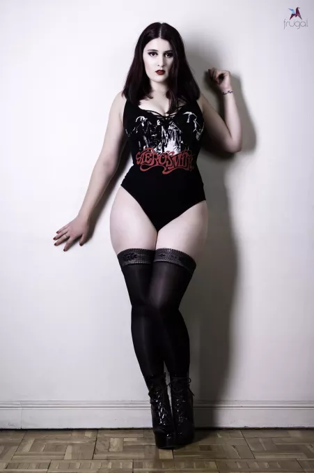 Not super wild, but I love this outfit Not super wild, but I love this outfit