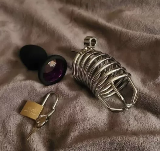 [oc] [domme] Upvote If You Wanna ride my cock 😈 now you understand who is the boss? If you wanna be humiliated by this Goddess 💋 link DM 📩