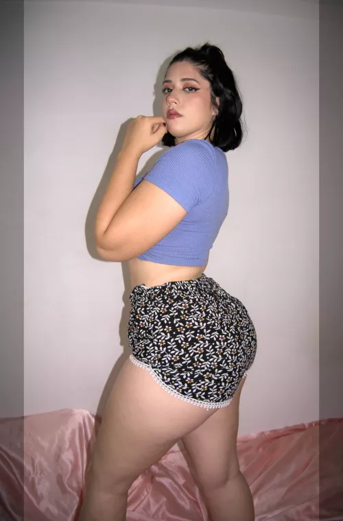 [OC] [F21] I hope you don't mind my pajamas 😘