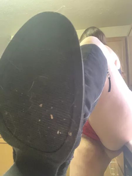 Oh I’m sorry are you too much of a sissy to thank me while I step all over you??