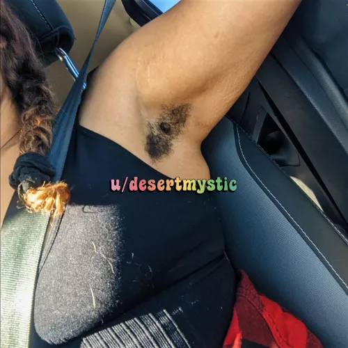 Omw to work 💋🖤