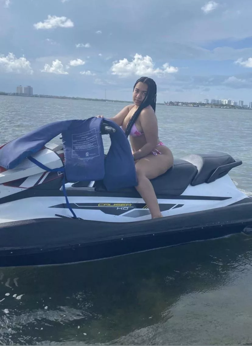 One hot jet ski