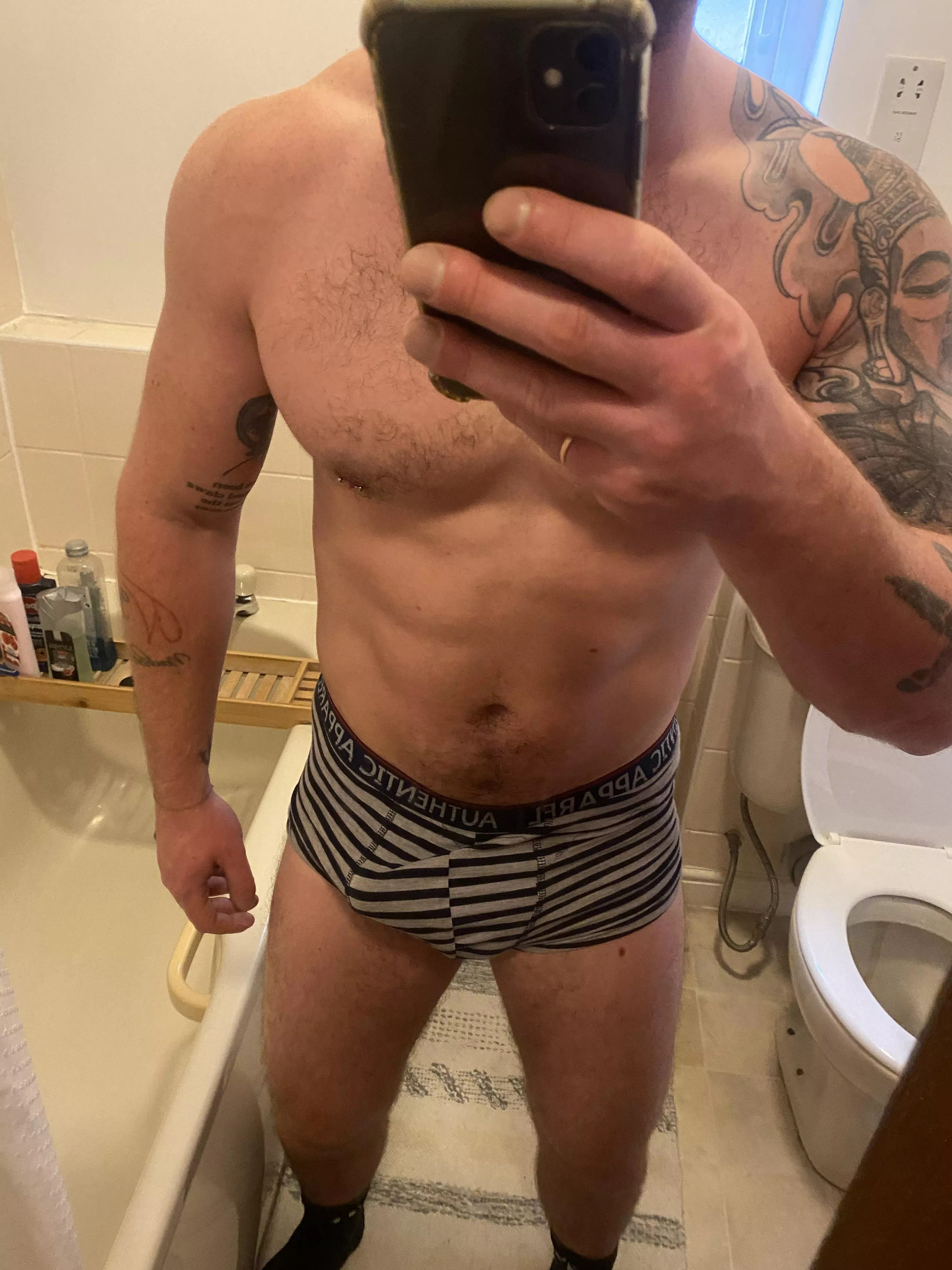 Only had enough time to hit the gym quickly this morning before the school run, can anyone help with an afternoon workout? 🙄 (35)