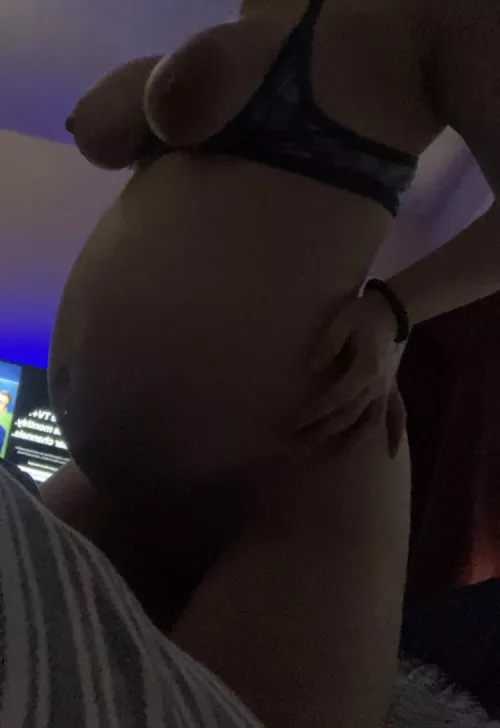 only have two weeks left 😈 would u still fuck me ?