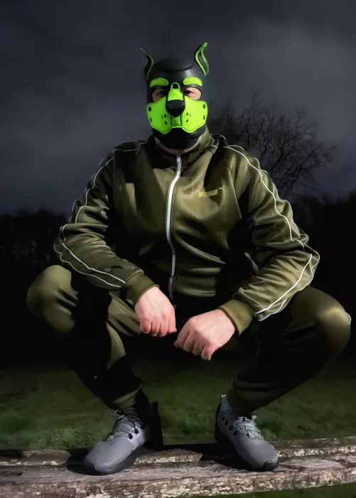 Out for walkies with Pup Spencer, he managed to grab this moody shot of me Slav squatting *Woof*