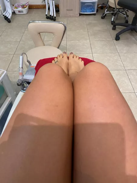 Pedi time!
