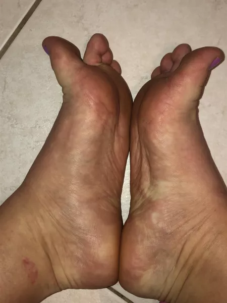 Perfect arches, smooth heals, cute toesies. DM for more