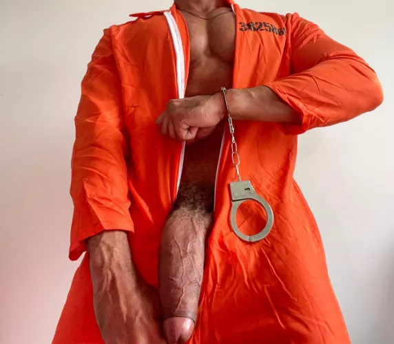 Plead (M)ercy to officer 😓