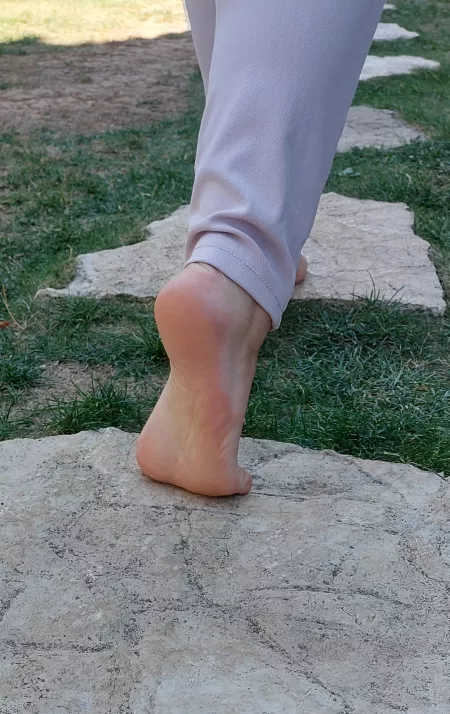 POV: You're chilling at the park and accidentally see this, not knowing me. Do you get hard?