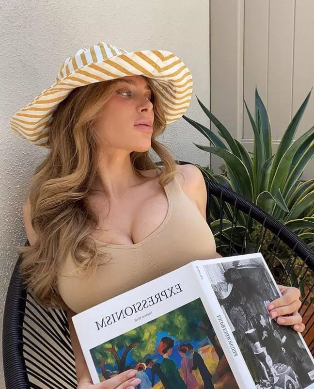 Preggo tits