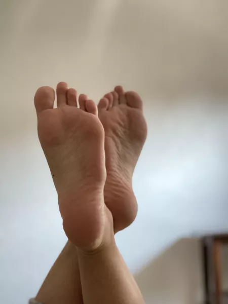 Prettiest soles you’ve seen today