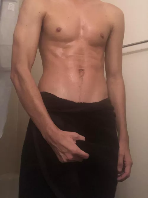 Pull down the towel Pull down the towel