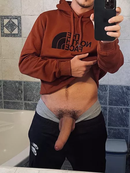 Quick pic before going out 😈