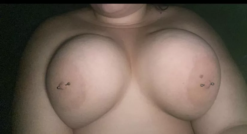 Quite the handful 😋