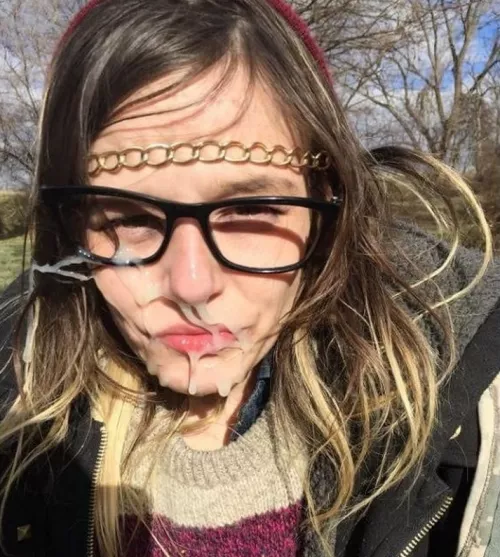 recently posted a gif of a girl I met in the park who sucked me off and took my cum on her face...this girl I actually had a fairly similar experience with a couple years back and my most recent experience reminded me of this one.