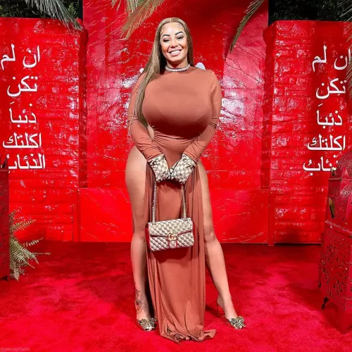 Red Carpet 😍 (Persephanii)