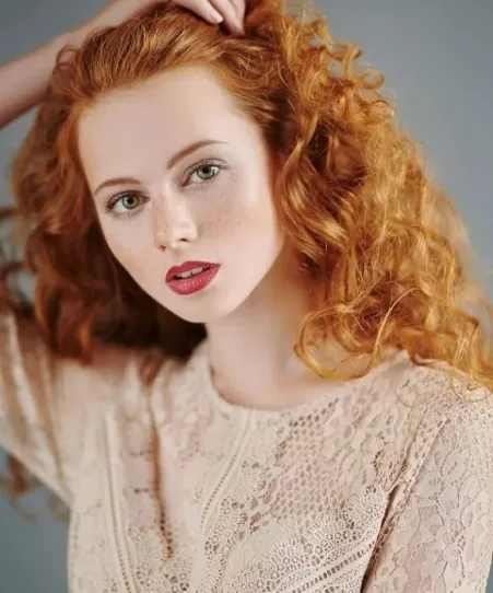 Red hair Red lips