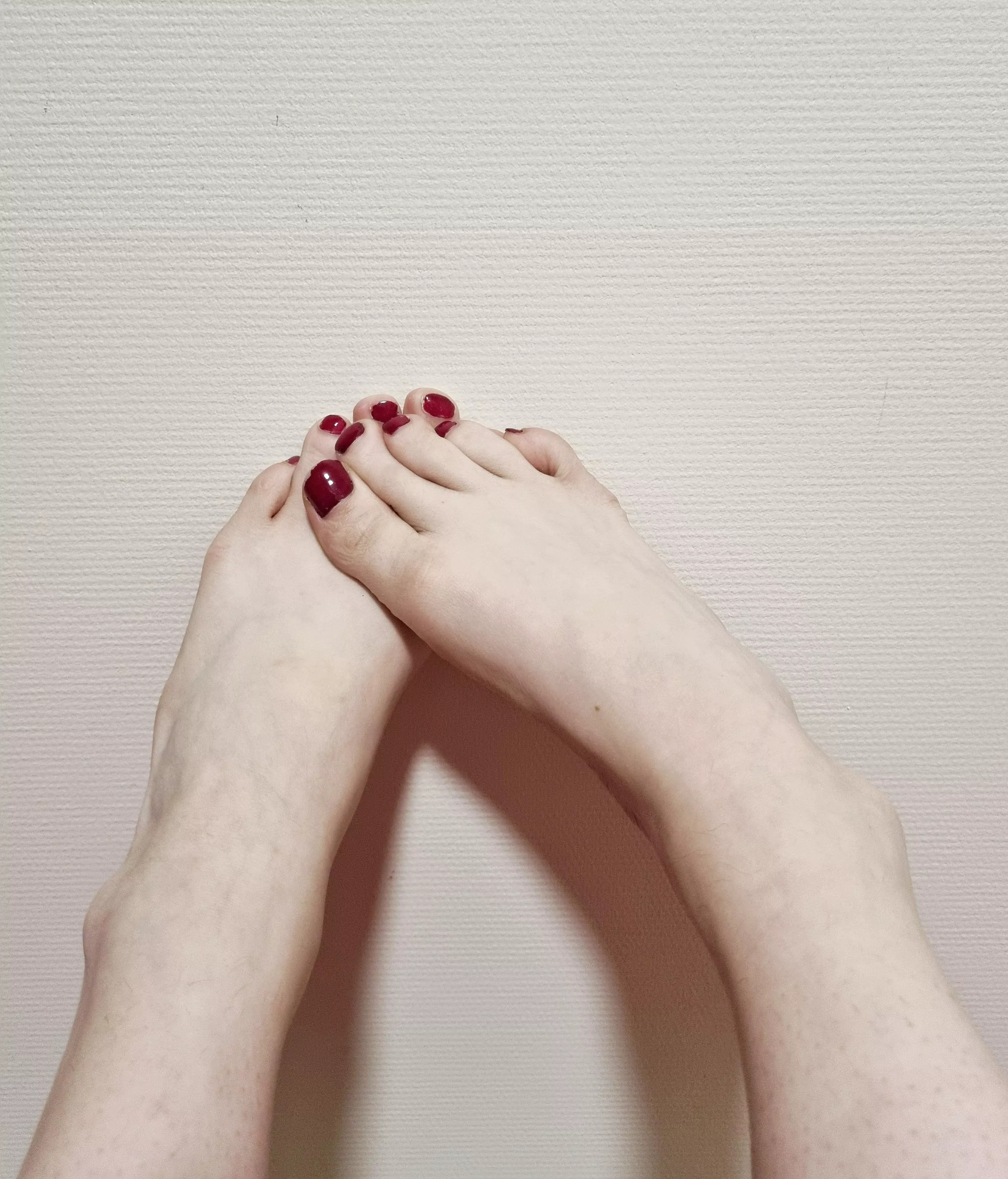 Red nails