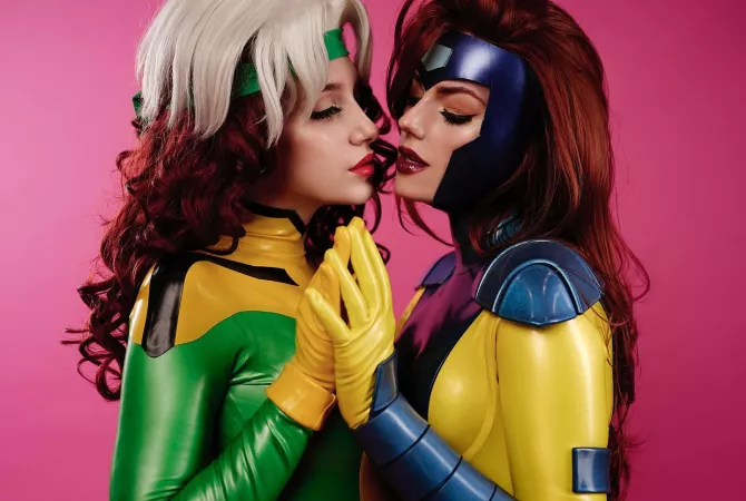 Rogue by Ulichan Jean Grey by KamikoZero cosplay