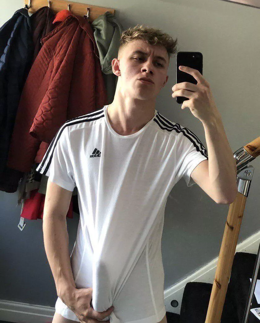 “Scally lad stretches his Tshirt with hardon” ...