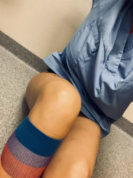 Scrubs and compression socks! Very sexy! 😆😉 (f)41