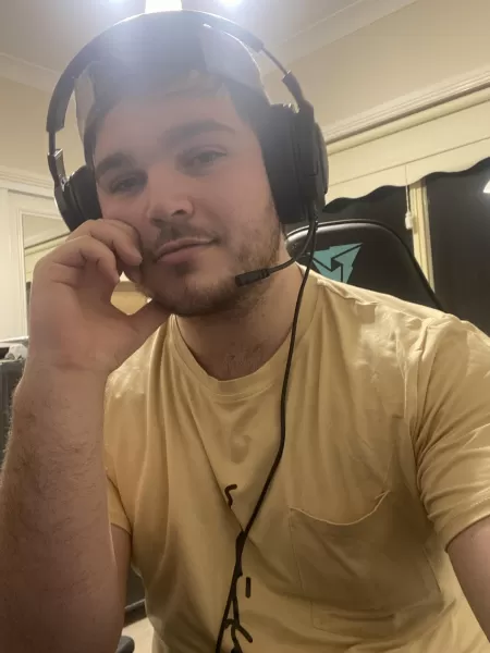 Selfie while streaming 😎