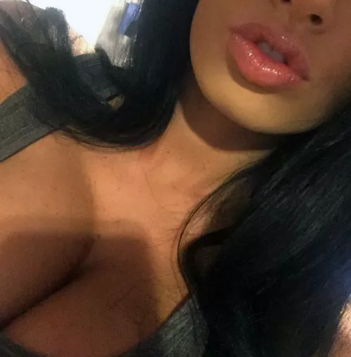 [selling] 21 UK, Horny and ready to cum? 😈 Then KIK me @ FunBexx | dick ratings, nudes, custom vids, live sexting and Skype shows