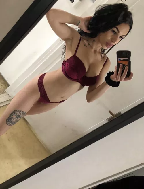 [SELLING] Premium Snapchat 💎 Sexting Sessions 💎 Dropbox 💎 Videocalls 💎 Girlfriend Experience 💎 Can Verify ✔️ Snapchat - alessandra.ays & Kik - alessandra.vero ⬅️