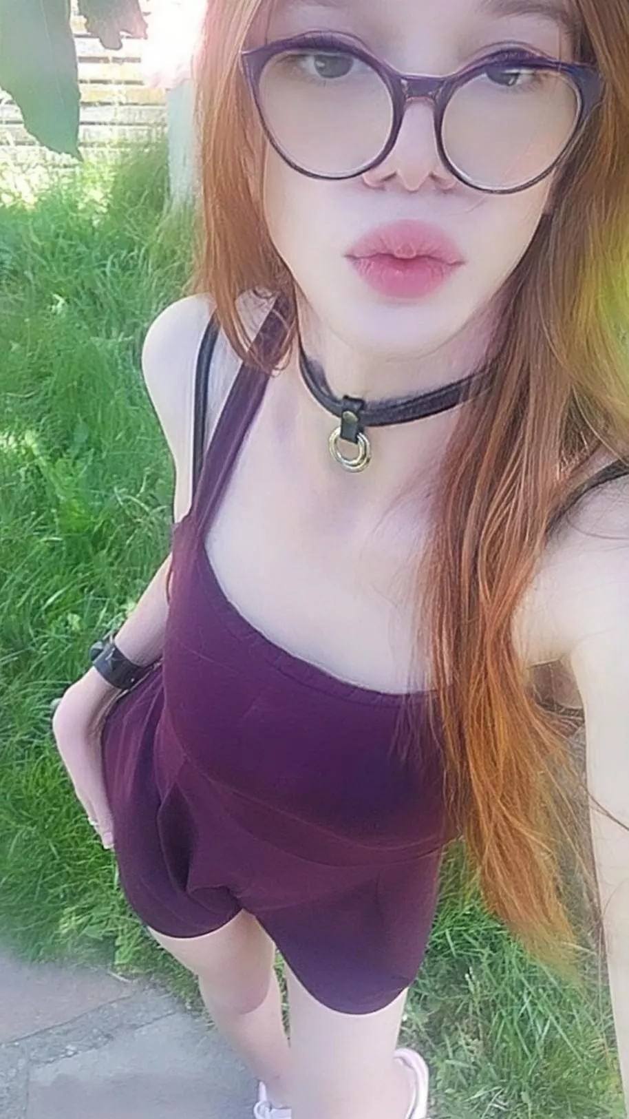 Sending love and kisses to the 4 peeps who'll see this post 💕