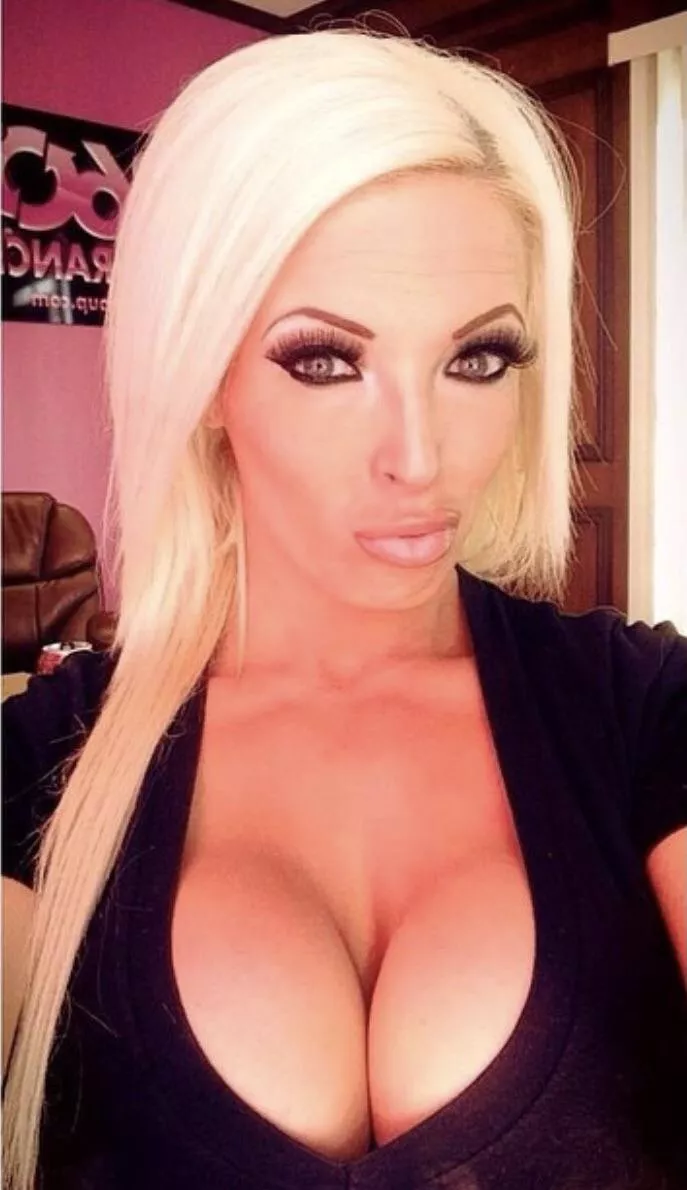 Sexy Blonde🤤😍
