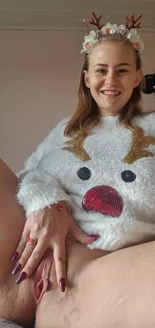 Shaved Christmas pussy