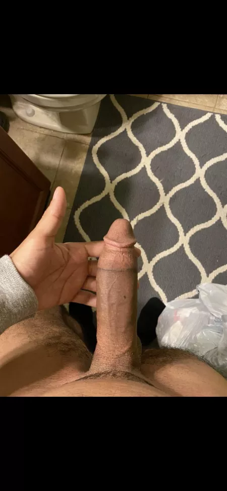 Shaving made me hard 😝