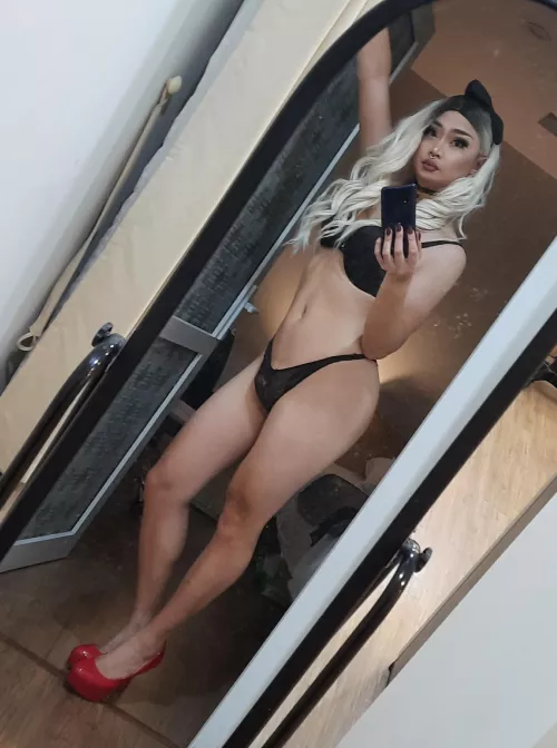 Should I continue down this rabbit hole or stick to my day job? xo